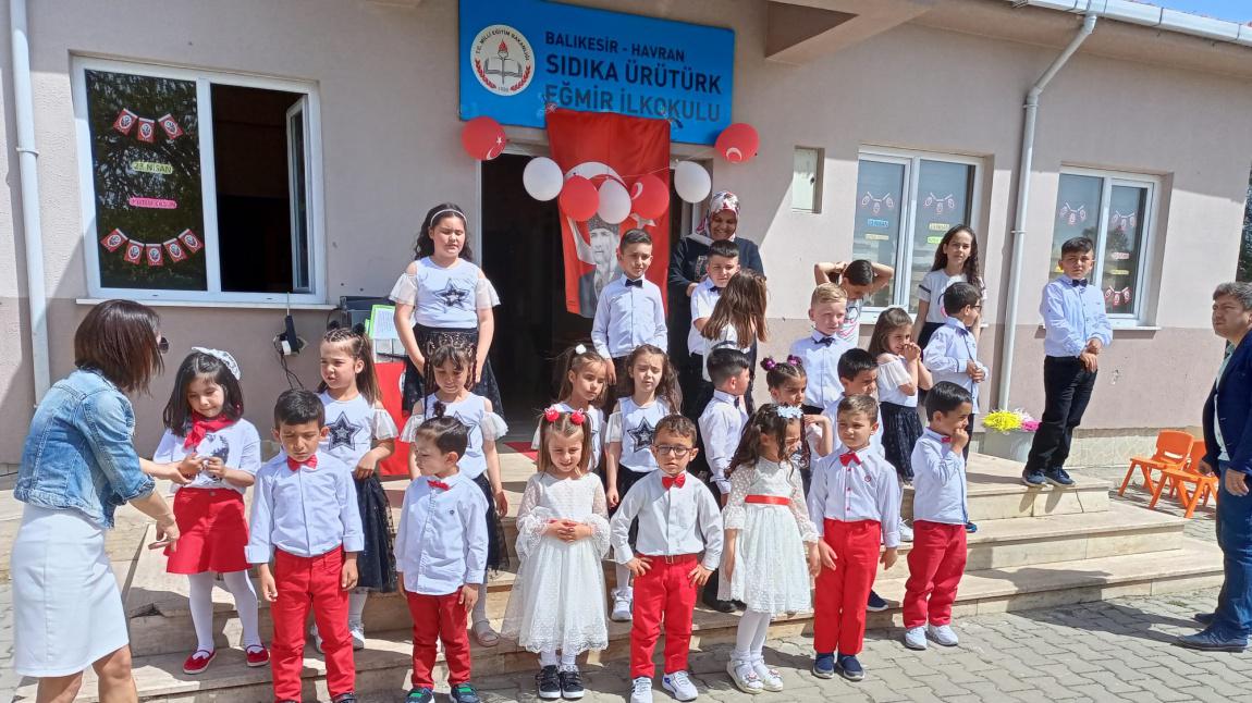 Okulumuzun 23 Nisan Ulusal egemenlik ve çocuk bayramı gösterileri